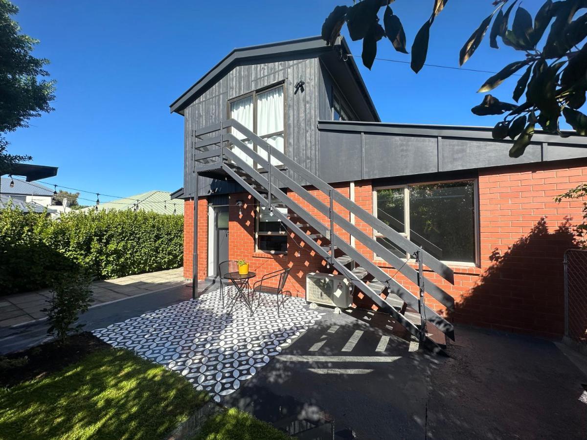 Beckenham Studio On Tree Lined Street Christchurch Esterno foto